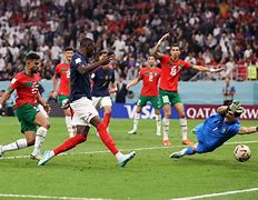 法国球队壮胆夺取胜利，杀入淘汰赛