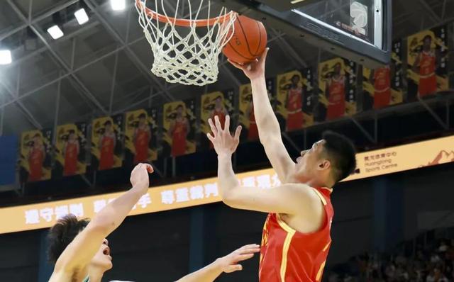 关于Ming新星战术调整表现惊艳，雄鹿未来可期！的信息