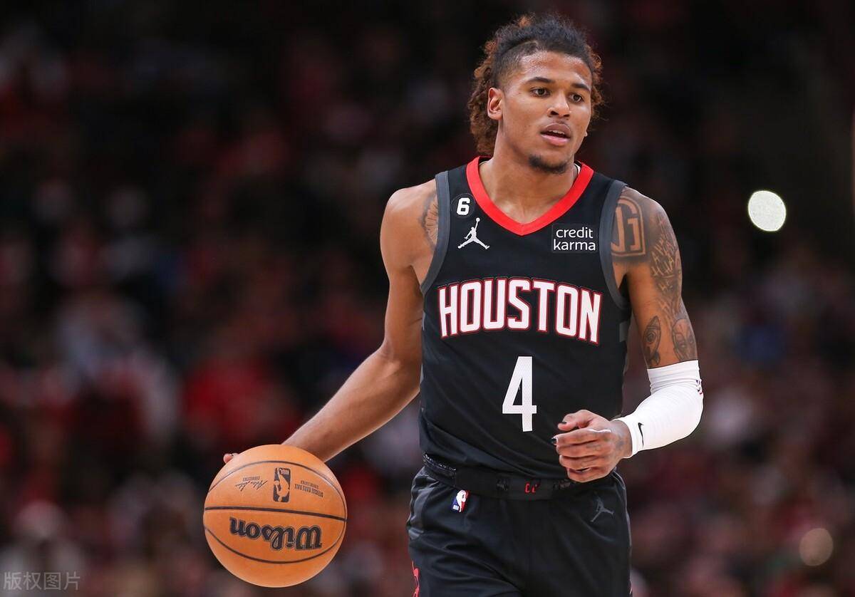 公牛核心球员伤退，球队未来走势成疑，更新网络方式.