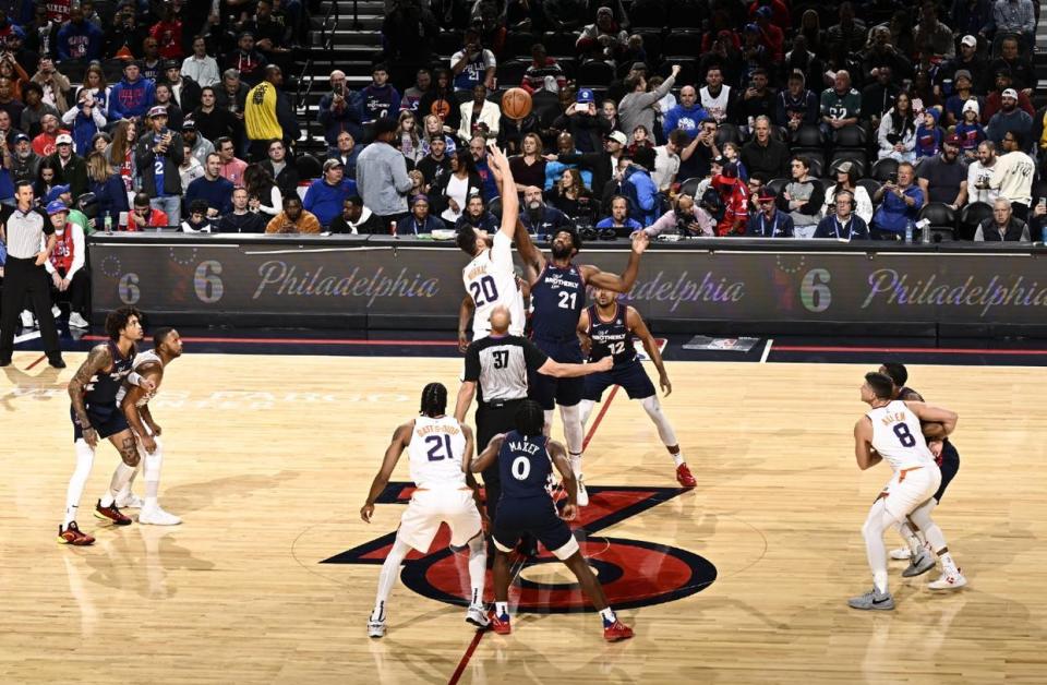 杜兰特爆冷击败皇家马德里，关键助攻引爆全场！的简单介绍